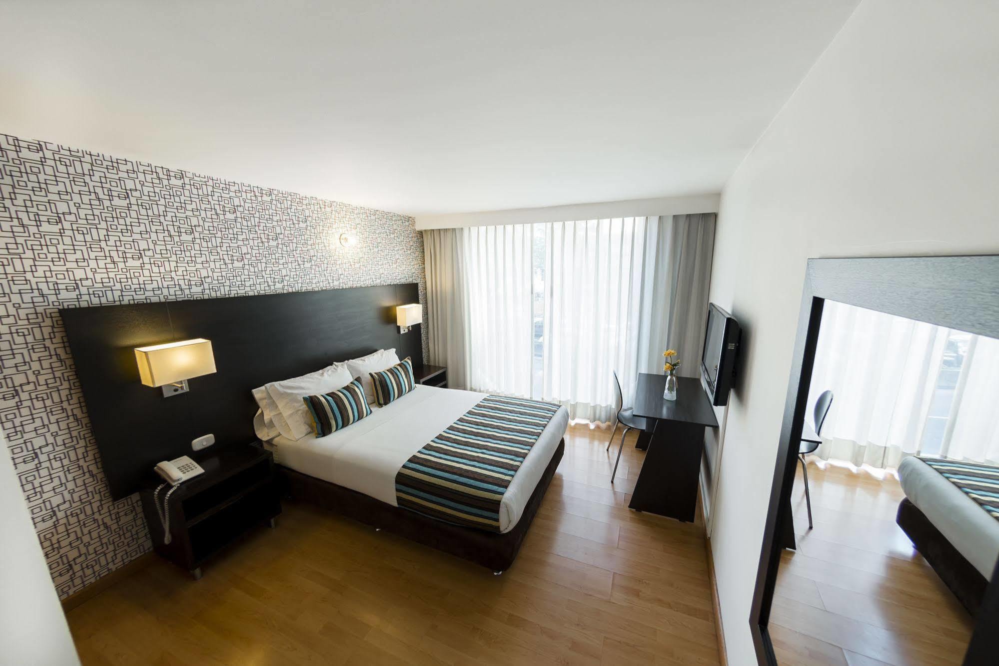 Hotel L'Etoile Javeriana 波哥大 外观 照片